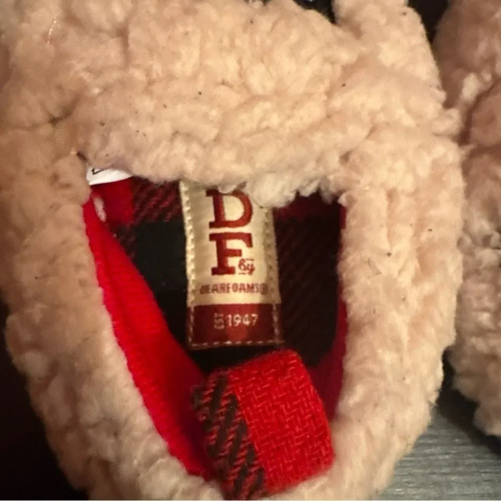 Dearfoams Kid’s Baby Bear Comfort Slippers Closed Back White Size 3-4. Wore Once